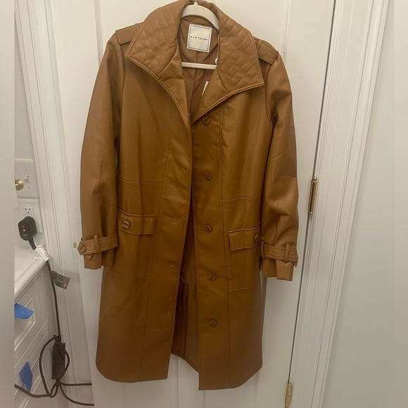 NWT Elie Tahari Vegan Leather Trench - Picture 3 of 3